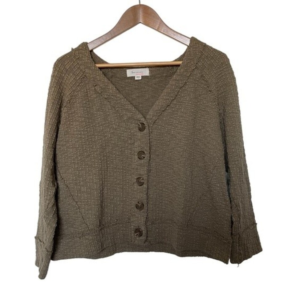 Vince Camuto Crop Cardigan Sweater w/ Distressed Seams and Slub Fabric. Olive. L